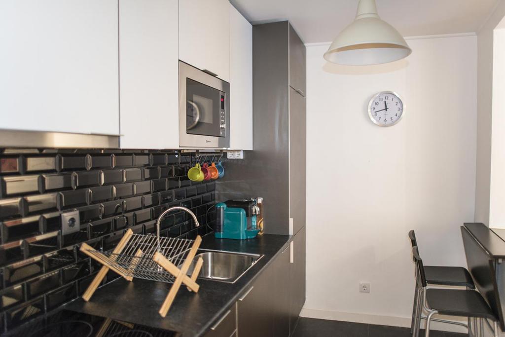 Apartamento Martires Da Patria Lissabon Exterior foto