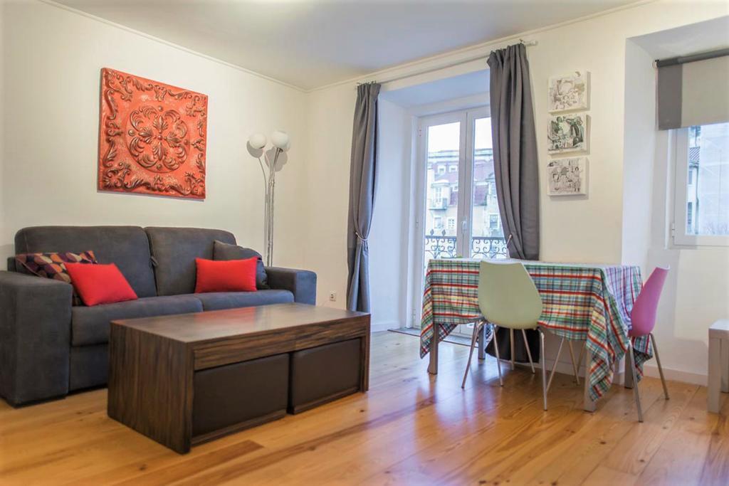 Apartamento Martires Da Patria Lissabon Exterior foto