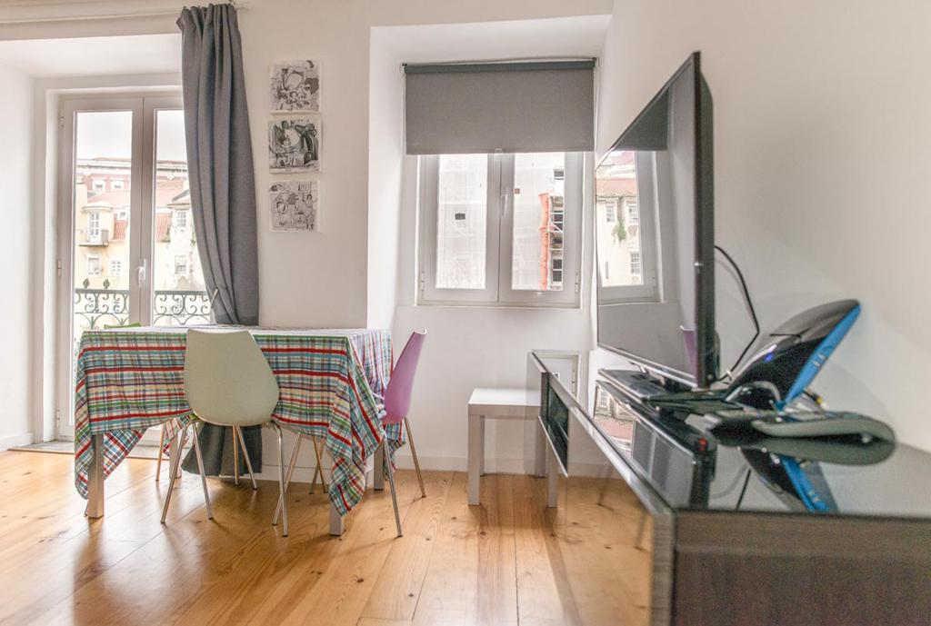 Apartamento Martires Da Patria Lissabon Exterior foto