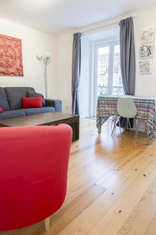 Apartamento Martires Da Patria Lissabon Exterior foto